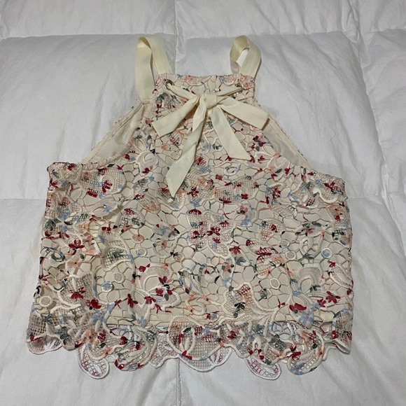 Abercrombie & Fitch | Floral Lace Slim Crop Top - Picture 3 of 3